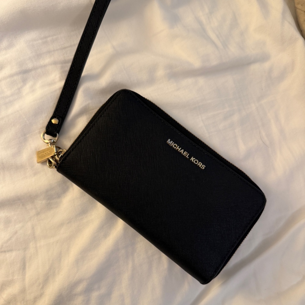 MK Wallet/Wristlet